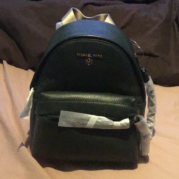 BiG SALE MOTHER’S Day ‼️Convertible backpacks Brand New ‼️perfect for travel ✈️ - Picture 6 of 11